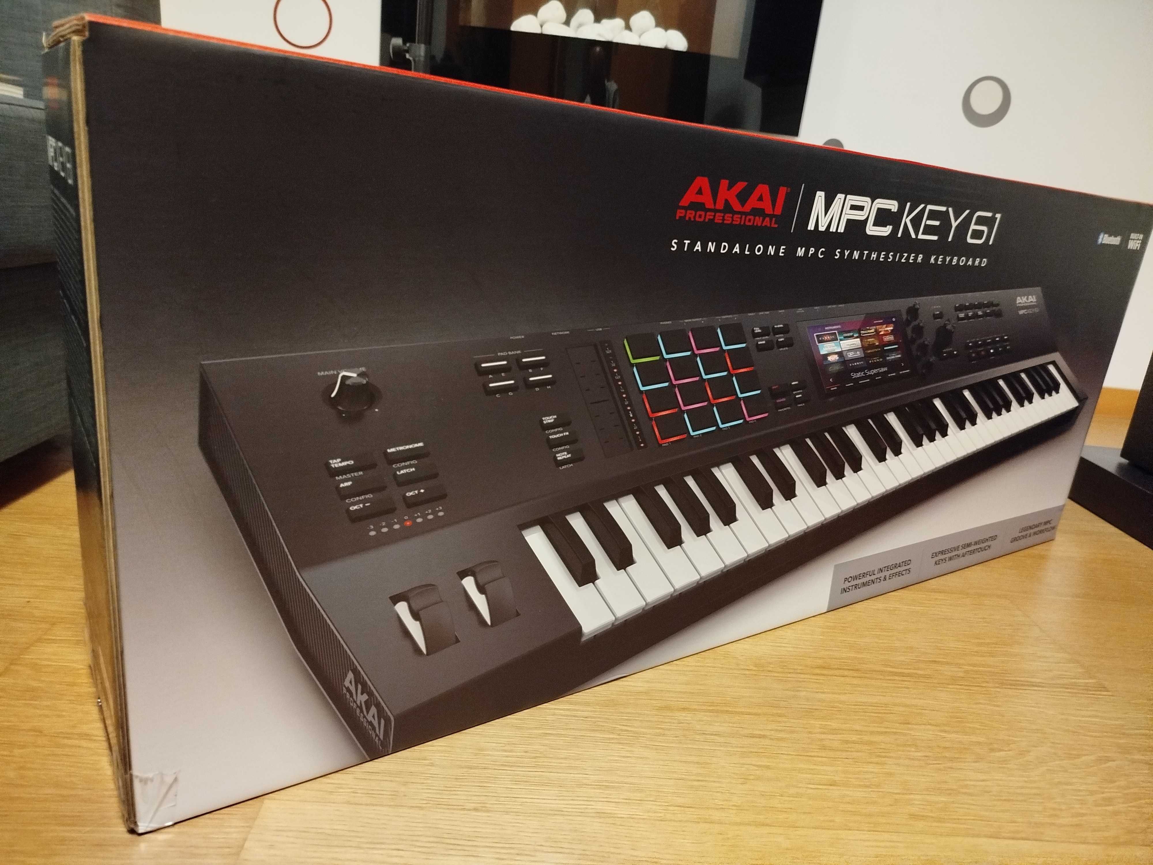 Teclado / Sintetizador / Controlador Akai MPC Key 61 (com garantia)