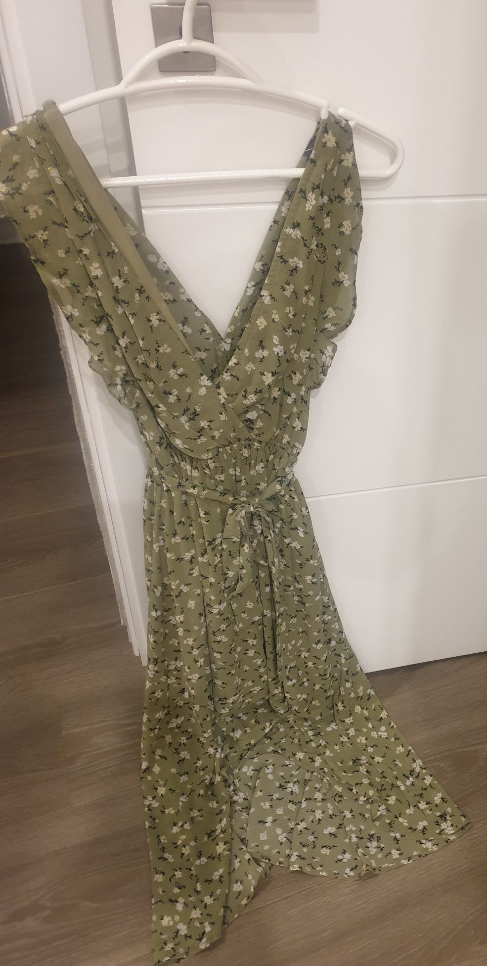 Vestidos ( 10.00€ cada )