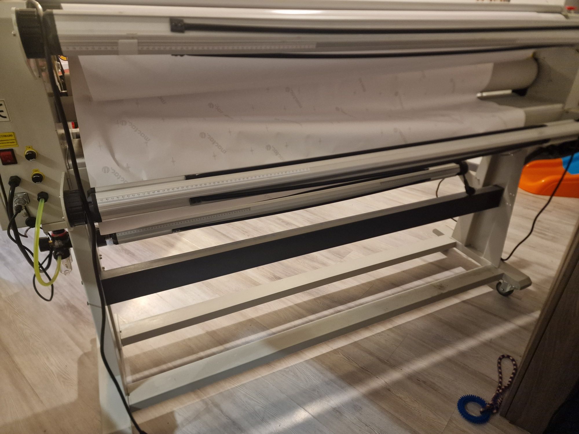 Plotter de corte Laminator HL165