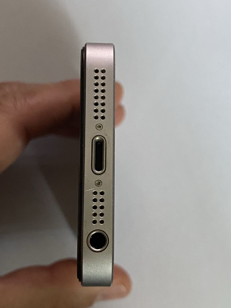 Sprzedam iPhone SE, Space Gray, 128GB