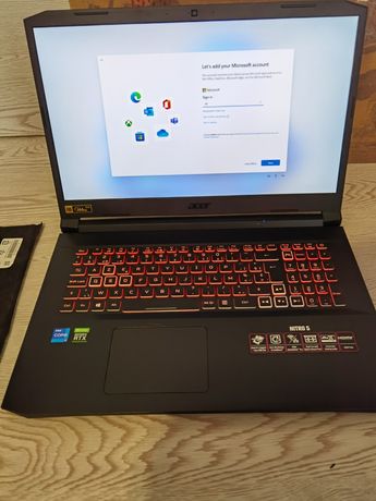 Acer 17.3 i7 11800h 16gb RTX 3060 ssd 512