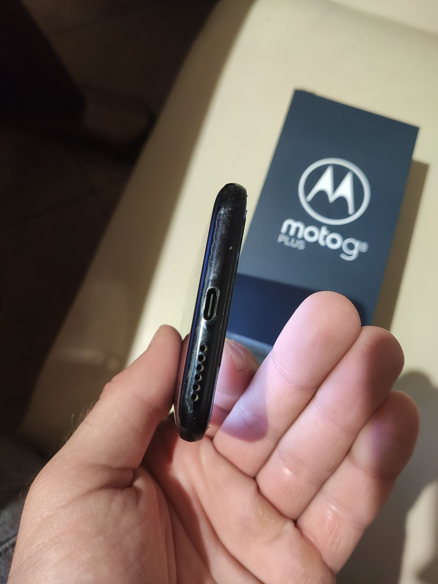 Moto g8 plus 4/64 nfc