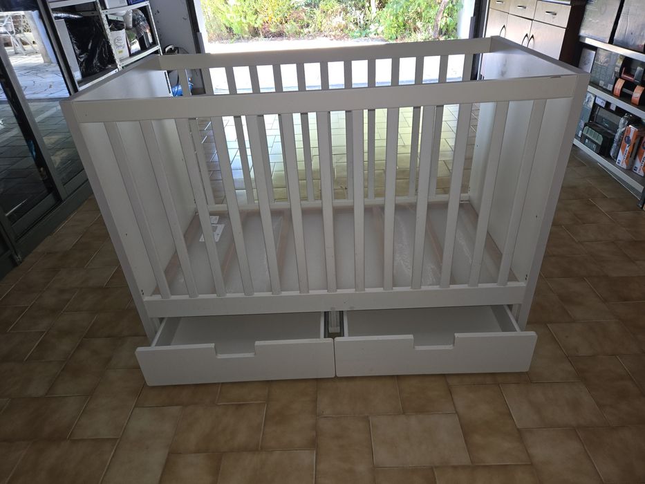 Cama de grades para bebe/crianca