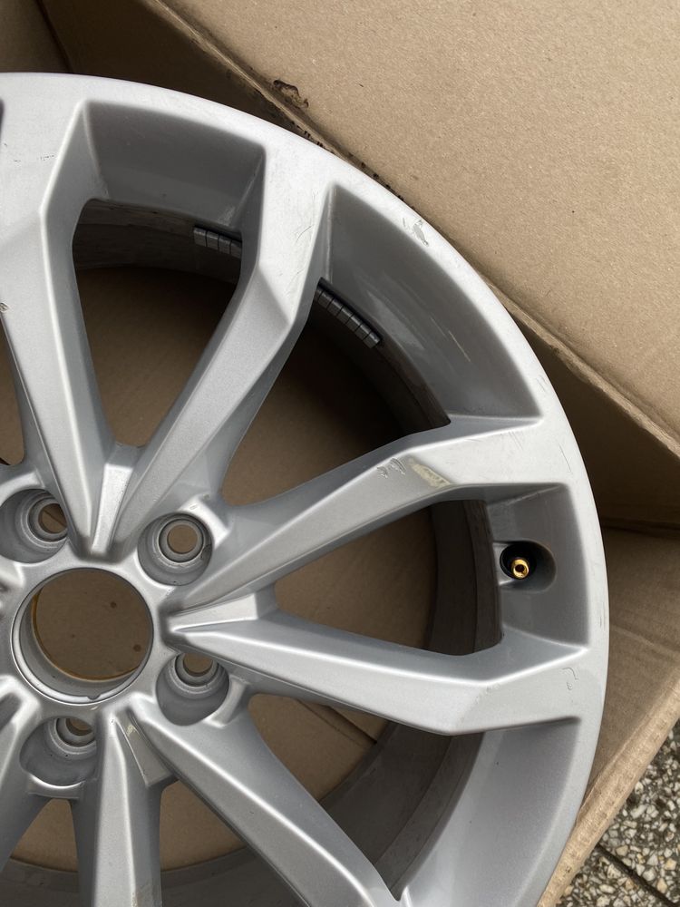 Felga 8,0x18 ET40 Audi A4 A5 8W0 oryginał