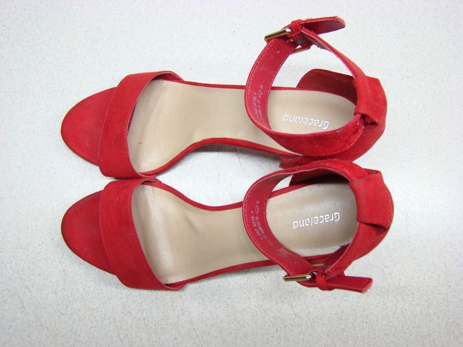 Graceland czerwone sandały R.41 – eleganckie, wygodne stabilny obcas