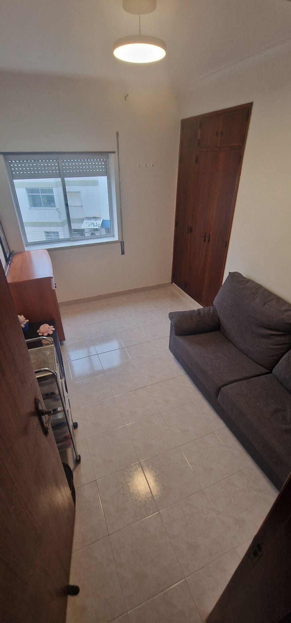 Apartamento t3 com arrecadação renovado