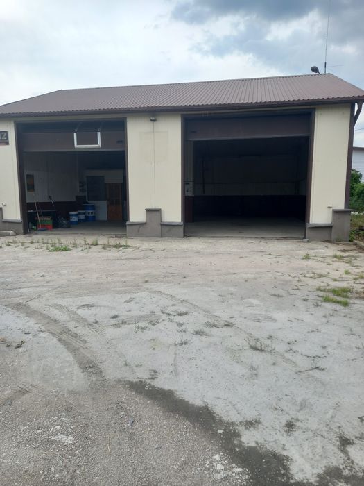 Wynajmę lokal użytkowy 140m2 ul.Mazowiecka 12