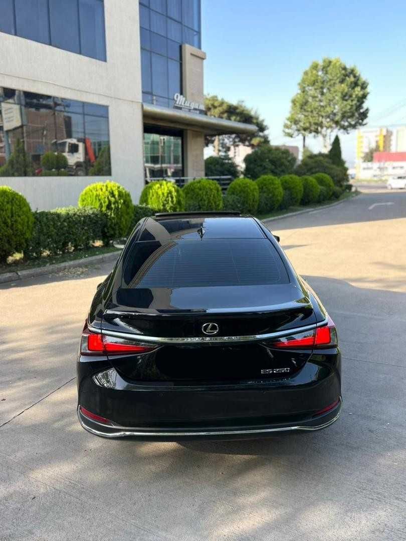 Lexus ES 250 2021 2.5 Лексус ес з США