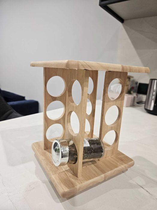 Підставка з баночками під спеції