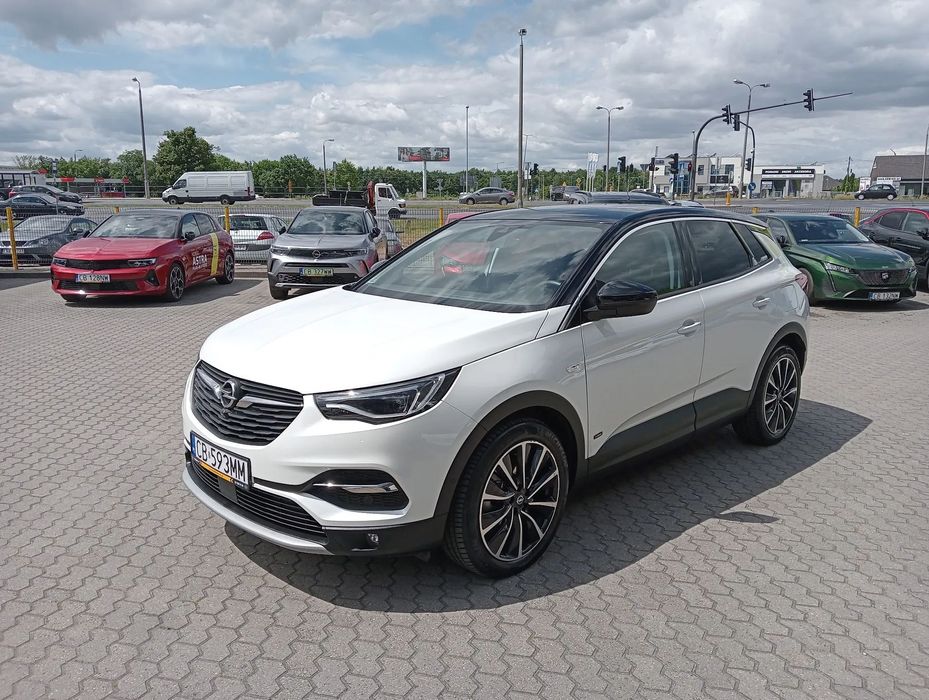 Opel Grandland X 1,6 PHEV 225KM hybryda ładowana z gniazdka