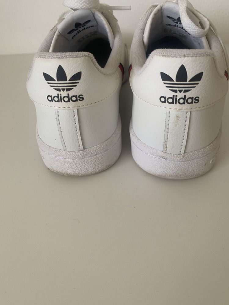 Sapatilhas Adidas Continental