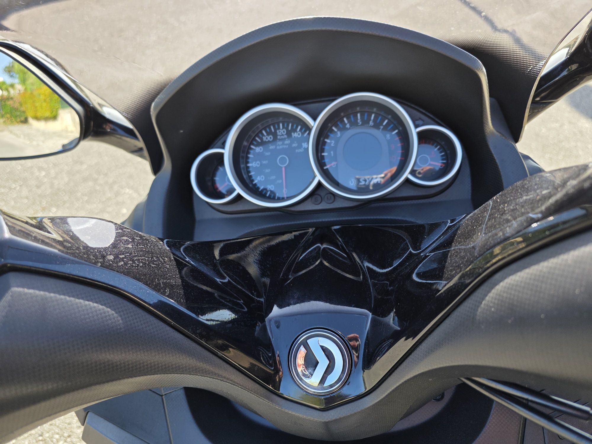 Scooter Sym GTS 300i