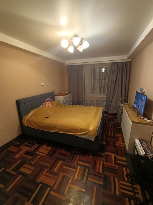 У продажу 2-шка на Космосі ціна подарунок!