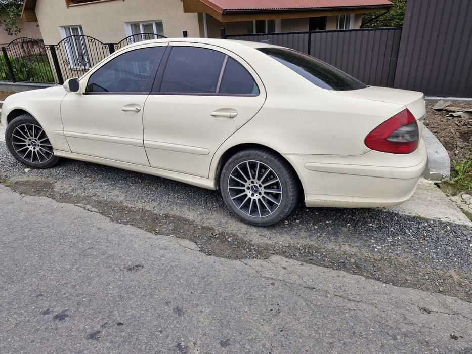 Mercedes-Benz E-Class W211 2007