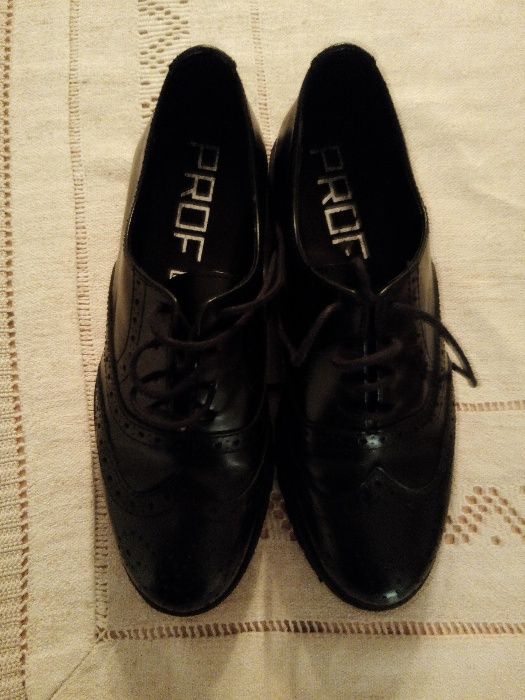 Vendo sapatos clássicos oxford derbies novos marca PROF