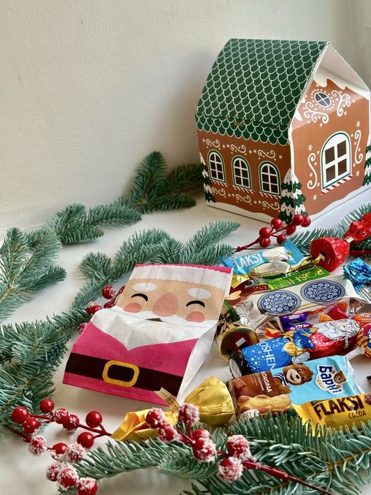Солодкий подарунок «Будиночок» на День св. Миколая, Різдво, Новий рік