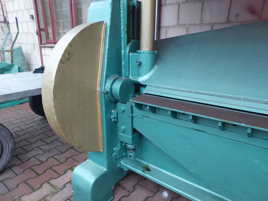 Zaginarka giętarka elektryczna do blachy 3 mm, L=2,5 m HZ 25