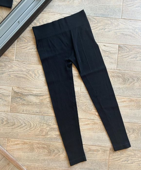 Лосини в чорному кольорі