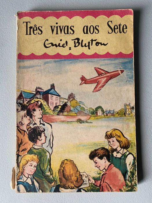 Três Vivas aos Sete, de Enid Blyton