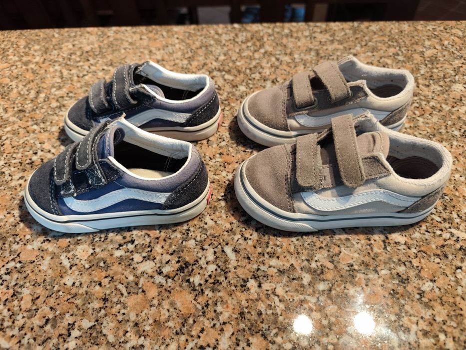 Tênis Vans menino/menina 22 e 23,5