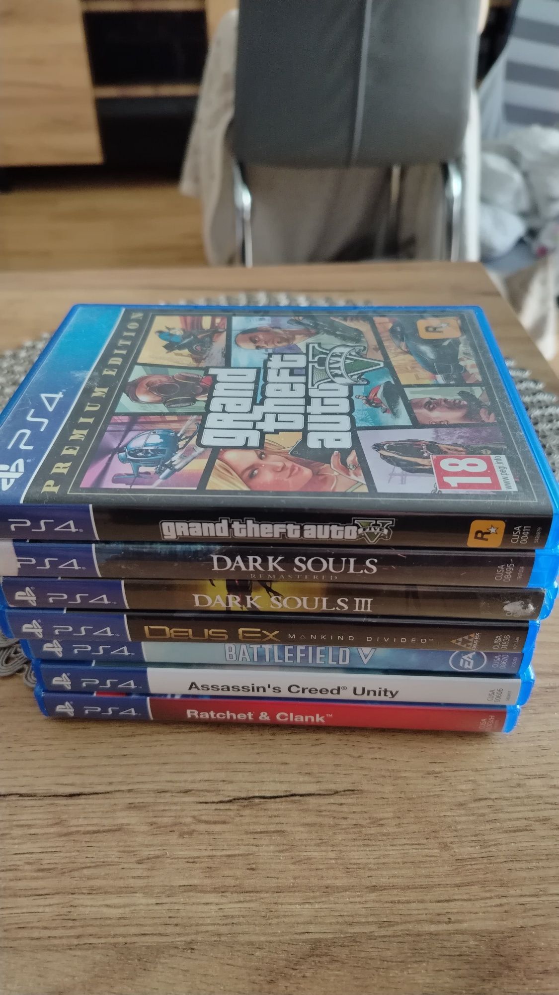 Gry na PS4 stan bdb