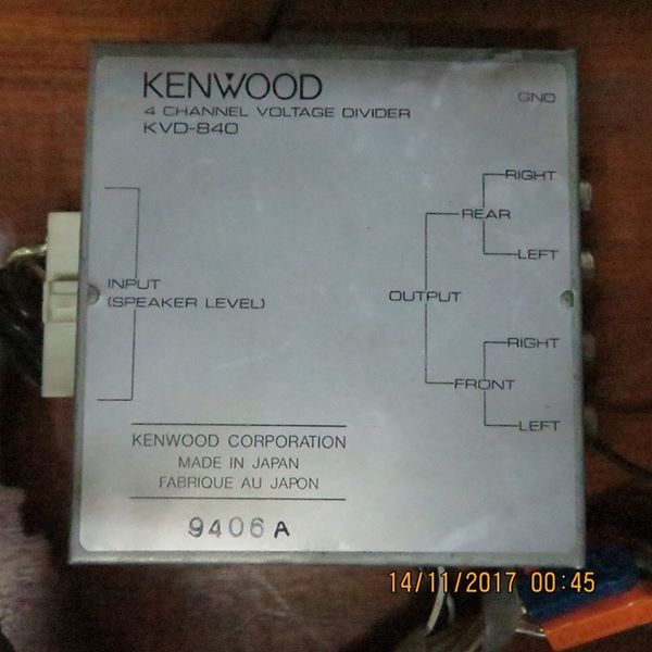 AMPLIFICADOR AUTO Macrom + divider Kenwood