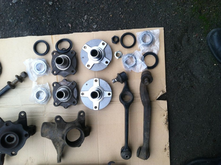 Ходовая-цапфы,ступицы ФОРД ЭСКОРТ/ЕСКОРТ, FORD ESCORT 89г,все оригинал