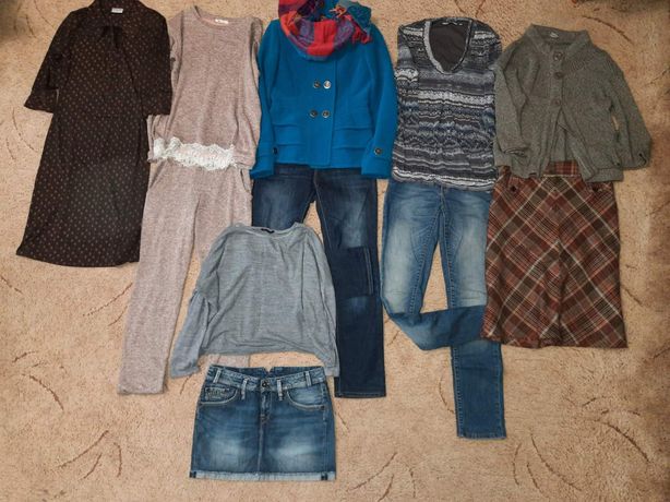 Пакет женских вещей пальто, джинсы, платье, костюм