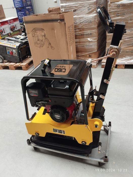 ZAGĘSZCZARKA PŁYTOWA Gruntu AGM-POL C330 Briggs&Stratton 1450XR 200kg