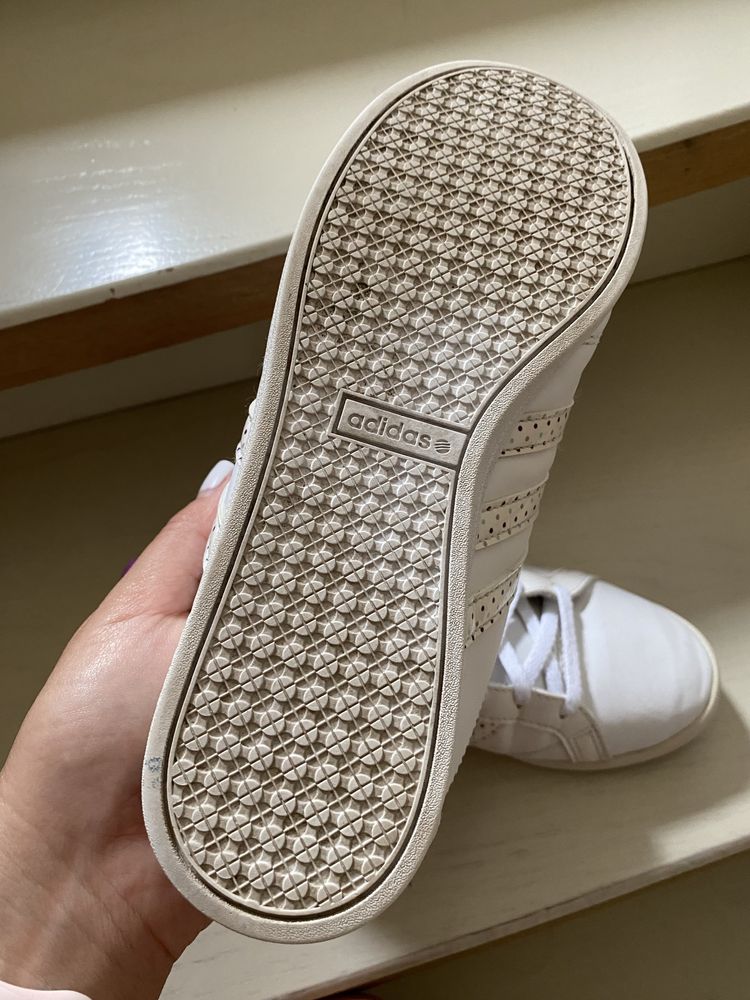 Кросвіки adidas 37