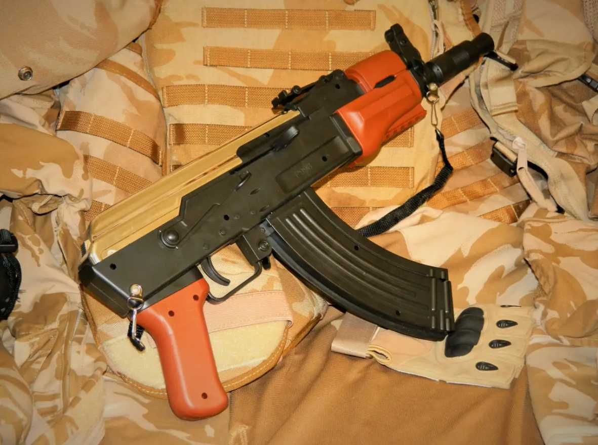 Іграшковий автомат АКС-74у, реалістичний та Потужний