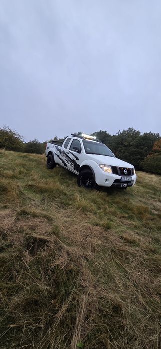 Nissan Navara 2,5  190 KM