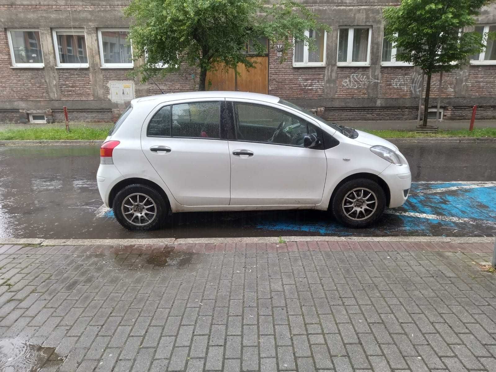 Toyota Yaris 1,0 Pb