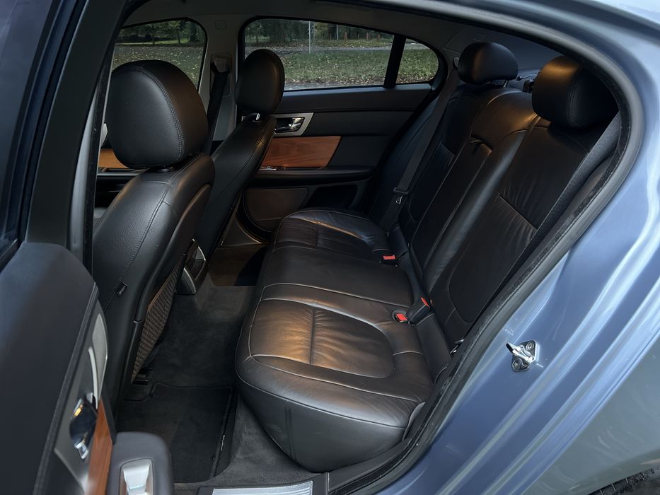 Jaguar Xf 2008 року