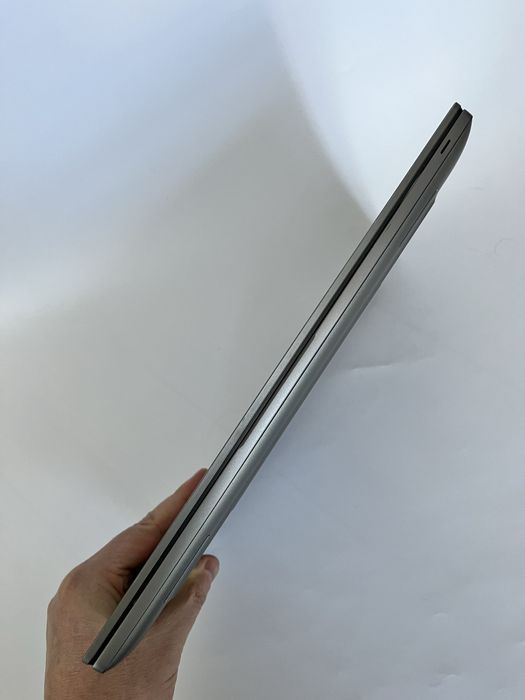 Dell latitude 7300 4g lte i7- 8665u 16gb ram 13.3inch Full hd ips