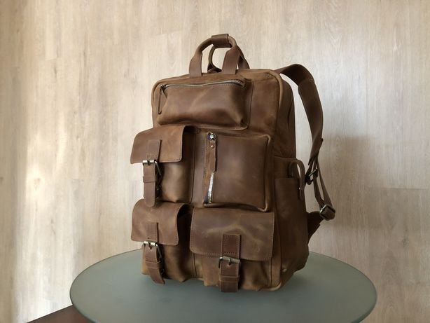 Коричневый кожаный рюкзак мужской для ноутбука и путешествий