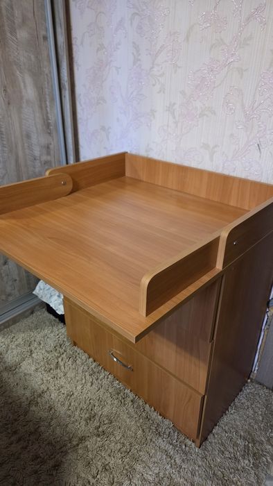 Пеленальний стіл-комод