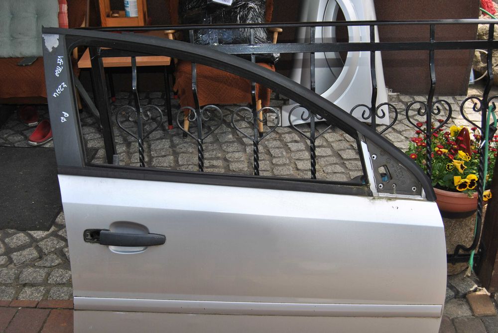 Drzwi prawy przód Opel Vectra C Z2AU