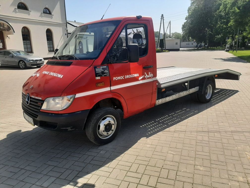 Pomoc Drogowa Transport Autolaweta Garbów-Kurów-Markuszów