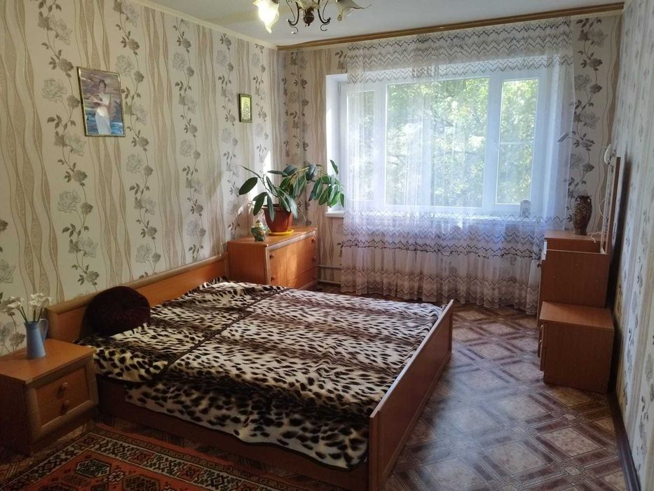 Здам в оренду трикімнатну квартиру на другому поверсі