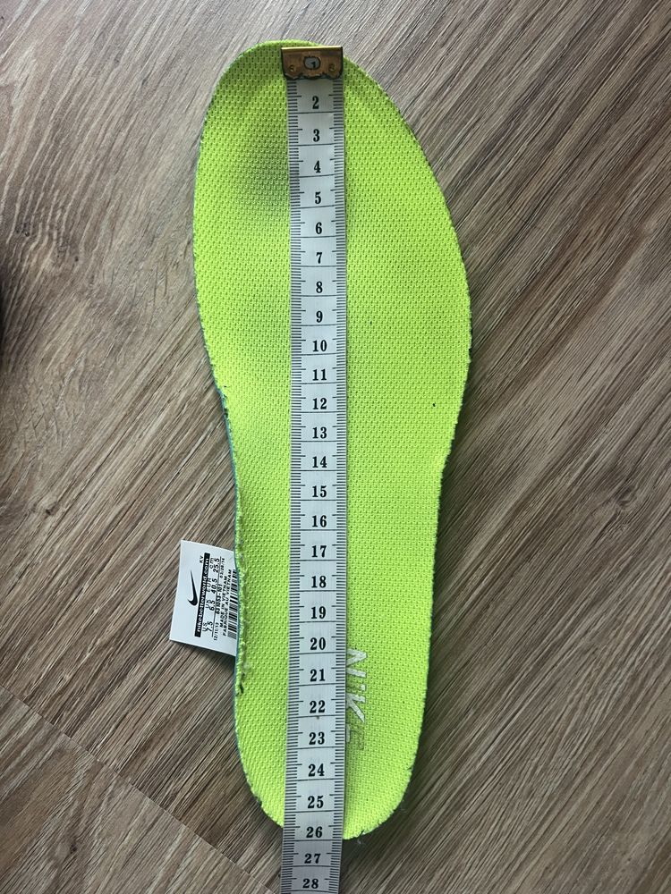 Чоловічі оригінальні кроссівки Nike Free Run Flyknit 40,5 розмір