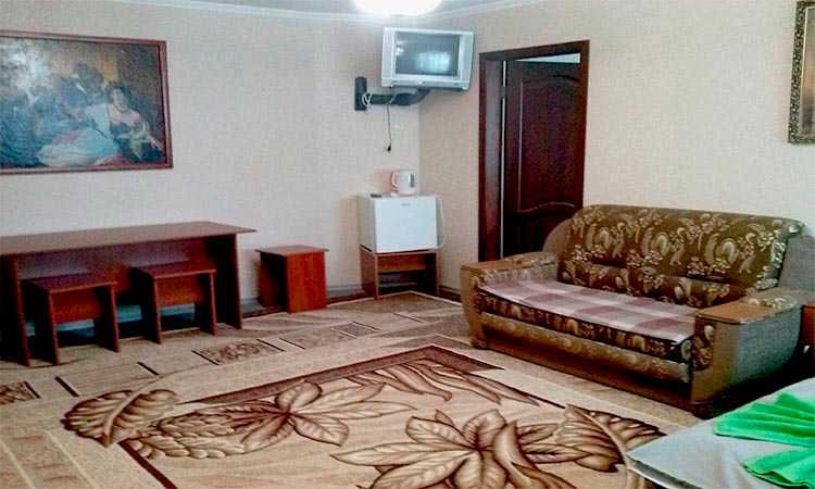 Гадяч готель подобово/погодинно.  Документи для звіту