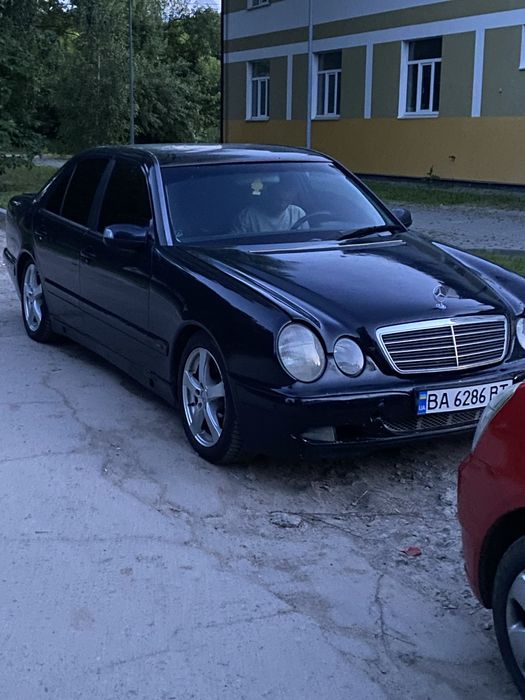 Mercedes-Benz E200 W210(FL) рестайлінг 2001р газ/бенз