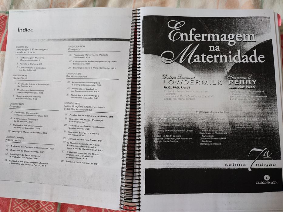 Enfermagem na Maternidade - 2 manuais (Lowdermilk e Perry)