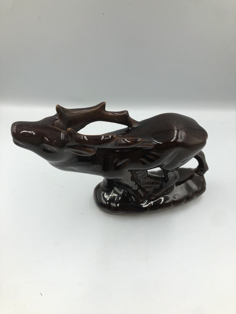 Porcelanowa figurka jelenia PRL