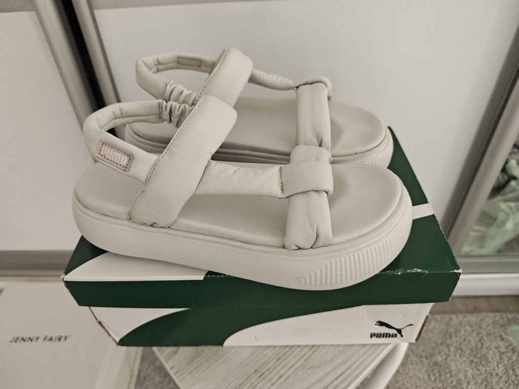 Оригінальні шкіряні босоніжки puma