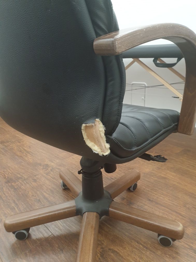 Fotel skórzany biurowy