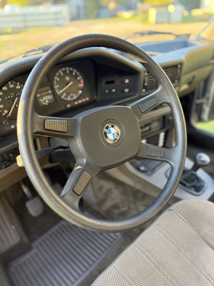 BMW E28 520i Stan kolekcjonerski