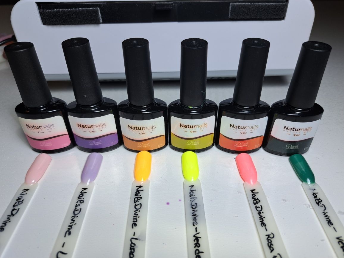 Vernizes da marca NailsDivine