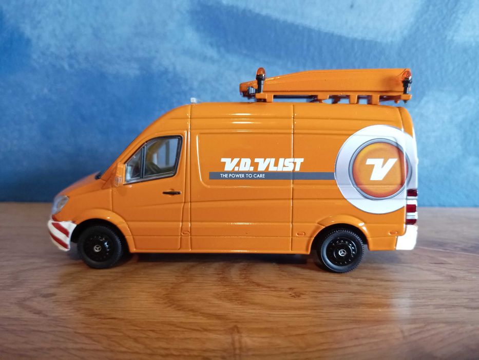 Model WSI 1:50 - PILOT BF-3 - Van der Vlist MB Sprinter